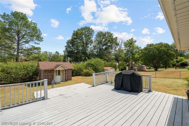 2017 S 70th Street, Fort Smith, AR 72903
