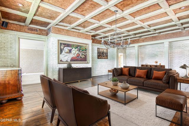 6041 TORREY PINES Drive, El Paso, TX 79912