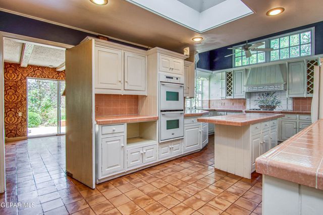 6041 TORREY PINES Drive, El Paso, TX 79912