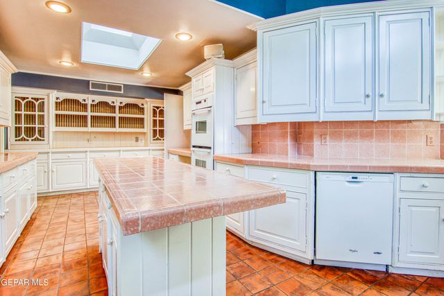 6041 TORREY PINES Drive, El Paso, TX 79912