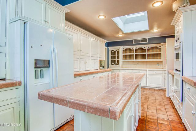 6041 TORREY PINES Drive, El Paso, TX 79912