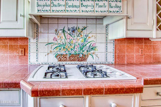 6041 TORREY PINES Drive, El Paso, TX 79912