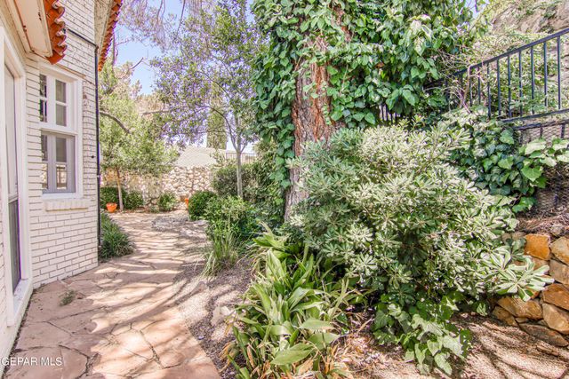 6041 TORREY PINES Drive, El Paso, TX 79912