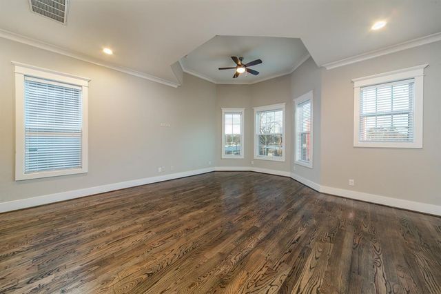402 W 28th Street, Houston, TX 77008