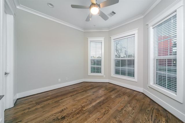 402 W 28th Street, Houston, TX 77008