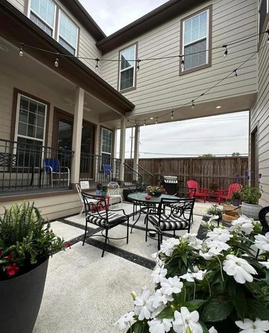 402 W 28th Street, Houston, TX 77008