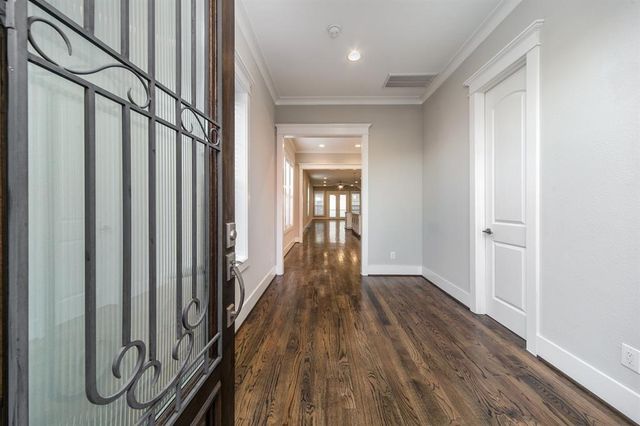 402 W 28th Street, Houston, TX 77008