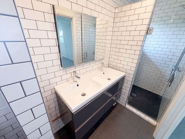 27 W Kenworth Road, Columbus, OH 43214