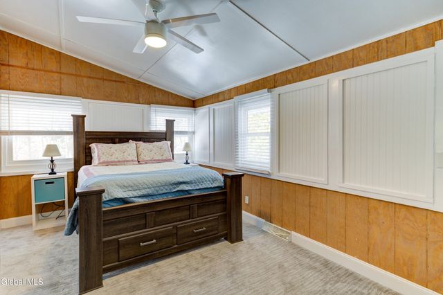 109 Ridgewood Avenue, Broadalbin, NY 12025