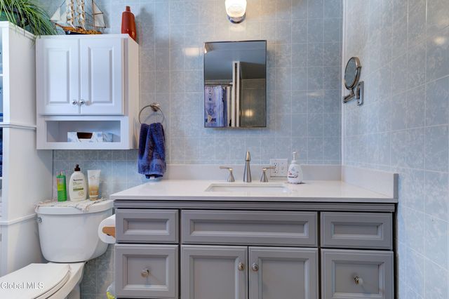 109 Ridgewood Avenue, Broadalbin, NY 12025