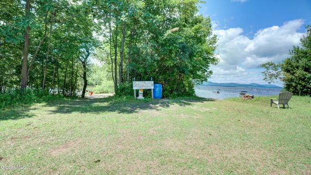 109 Ridgewood Avenue, Broadalbin, NY 12025