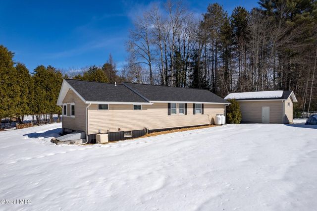 109 Ridgewood Avenue, Broadalbin, NY 12025