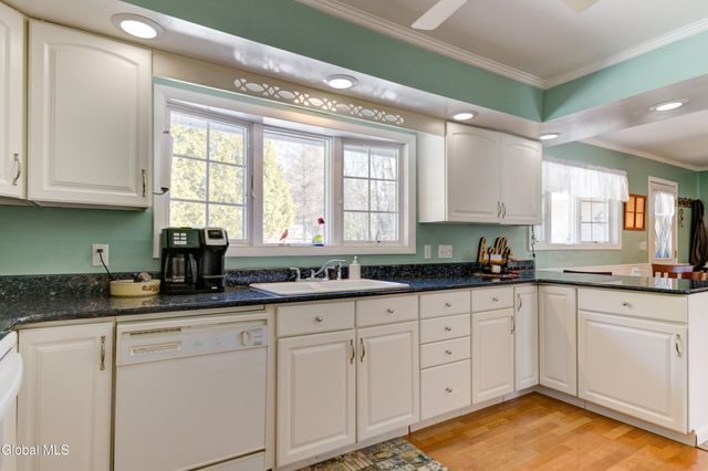 109 Ridgewood Avenue, Broadalbin, NY 12025