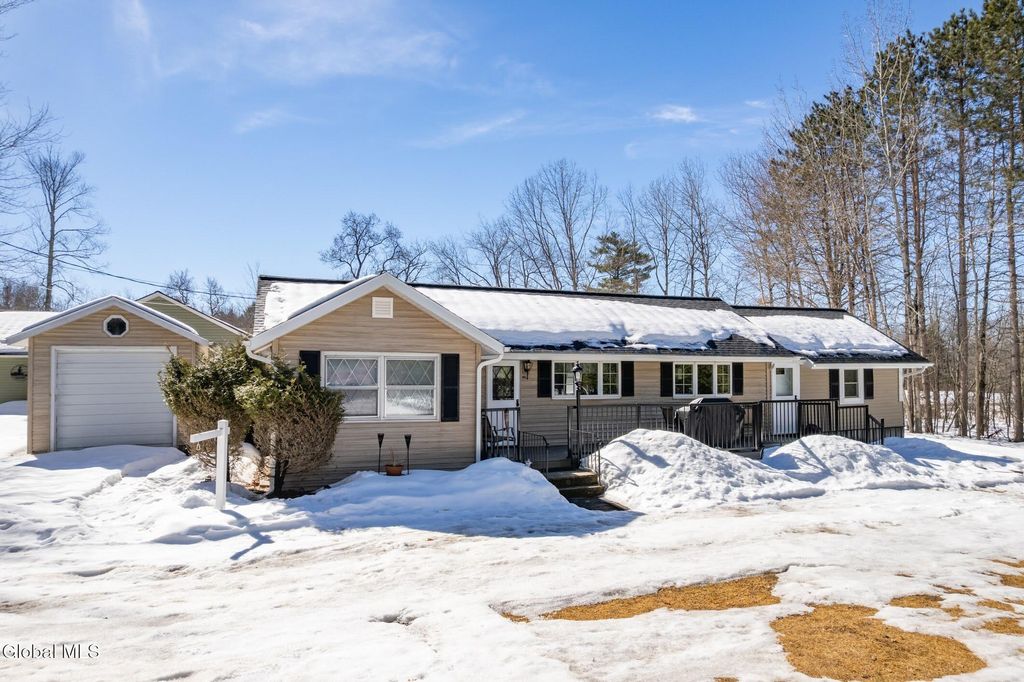 109 Ridgewood Avenue, Broadalbin, NY 12025