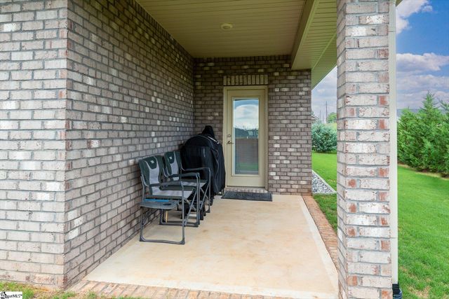 1037 Spruce Grove Road, Duncan, SC 29334