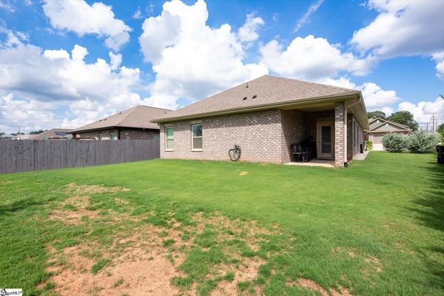 1037 Spruce Grove Road, Duncan, SC 29334