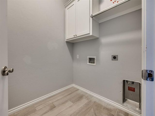 1177 McConnell Drive, Yukon, OK 73099