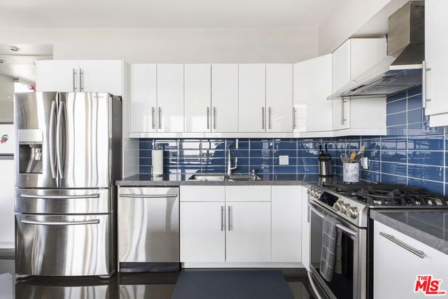 4455 Los Feliz Boulevard 907, Los Angeles, CA 90027