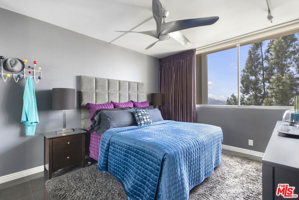 Image 22 of property listing at 4455 Los Feliz Boulevard 907, Los Angeles, CA 90027