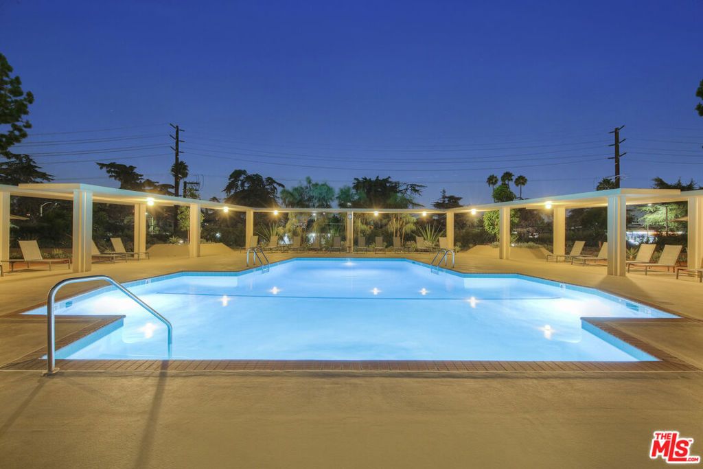 Image 29 of property listing at 4455 Los Feliz Boulevard 907, Los Angeles, CA 90027