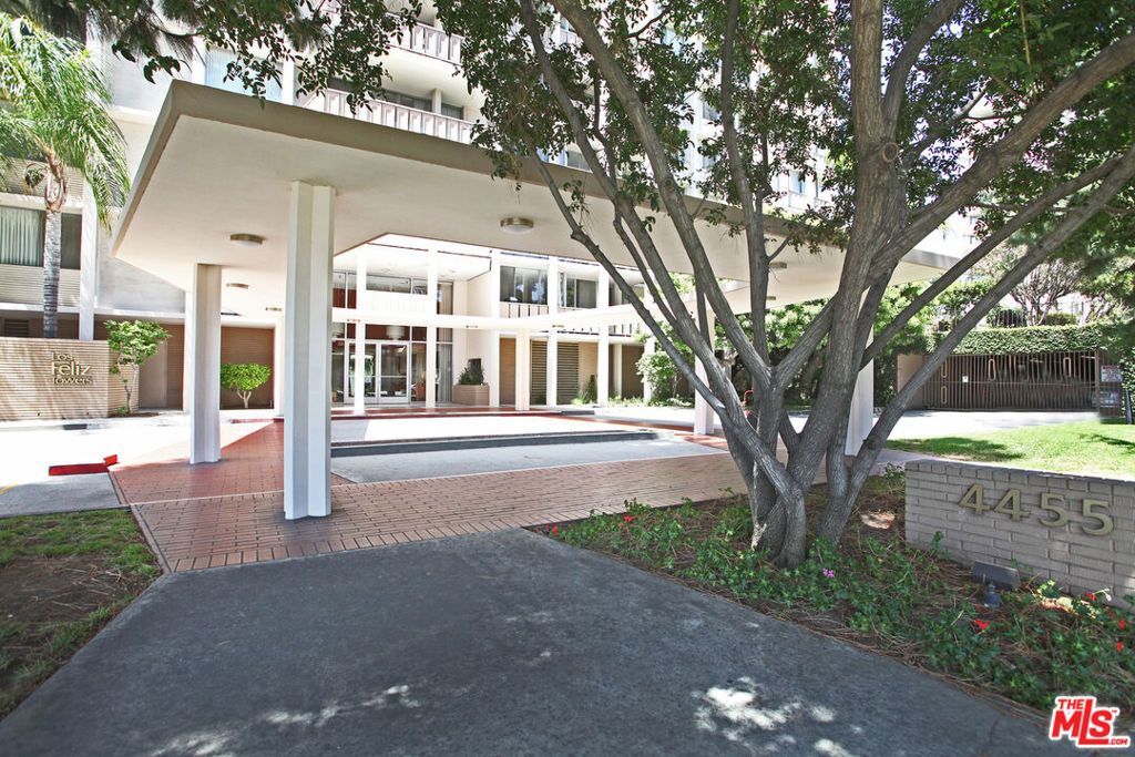 Image 31 of property listing at 4455 Los Feliz Boulevard 907, Los Angeles, CA 90027