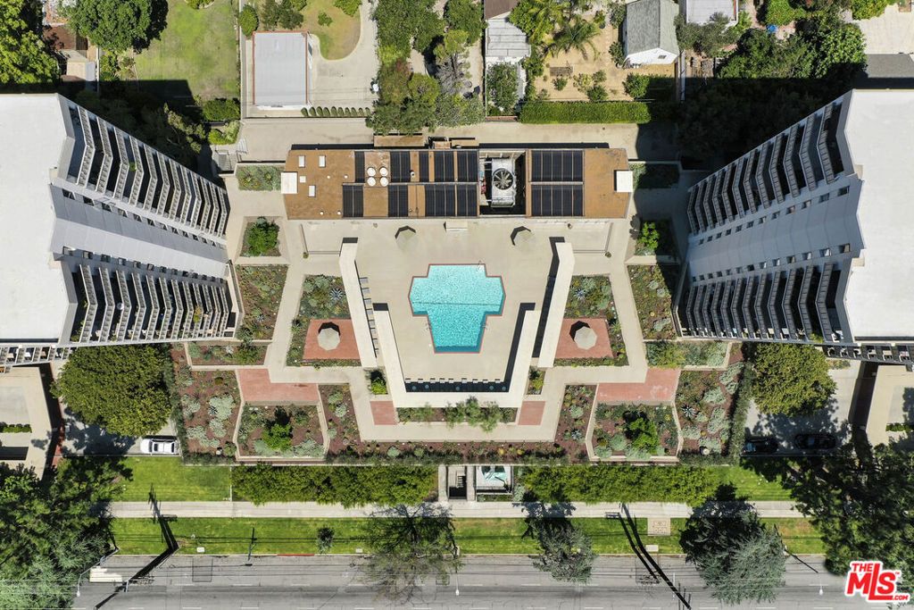 Image 35 of property listing at 4455 Los Feliz Boulevard 907, Los Angeles, CA 90027