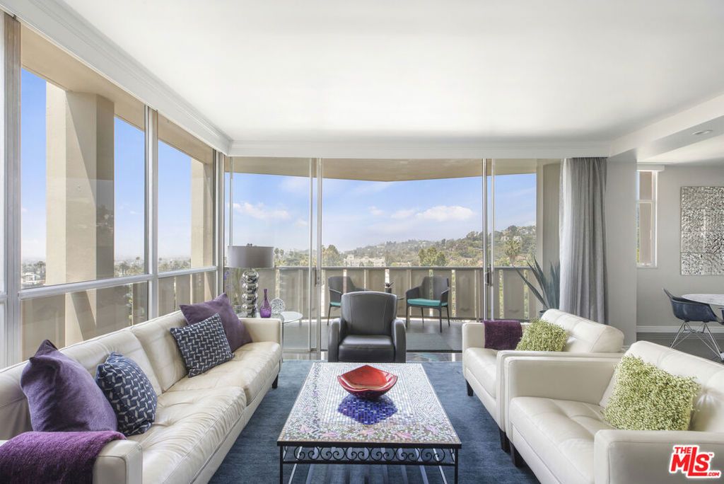 Image 5 of property listing at 4455 Los Feliz Boulevard 907, Los Angeles, CA 90027