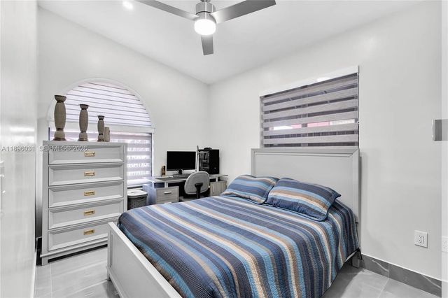 3118 W 71st Place, Hialeah, FL 33018