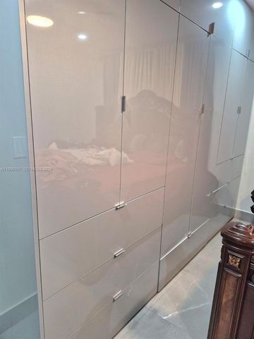 3118 W 71st Place, Hialeah, FL 33018