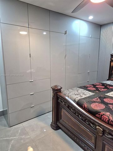 3118 W 71st Place, Hialeah, FL 33018