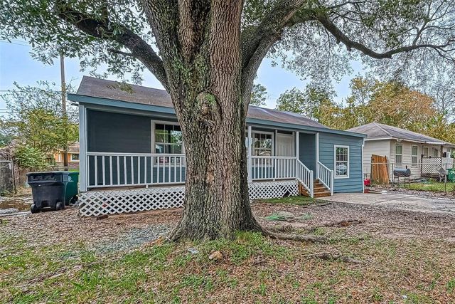 7028 Saint Augustine Street, Houston, TX 77021