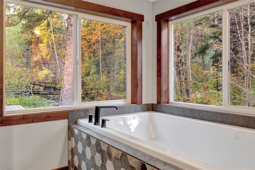 260 Medicine Springs Road, Conner, MT 59827 photo 32