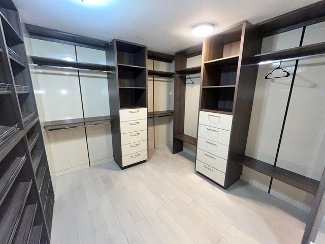 19707 Turnberry Way 8L, Miami, FL 33180