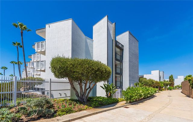 630 The Village 107, Redondo Beach, CA 90277