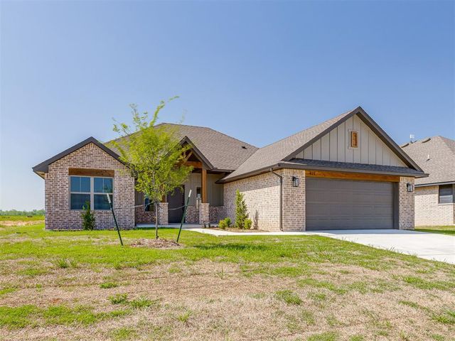 621 Trails End Drive, Shawnee, OK 74804