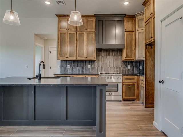 621 Trails End Drive, Shawnee, OK 74804