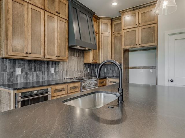 621 Trails End Drive, Shawnee, OK 74804