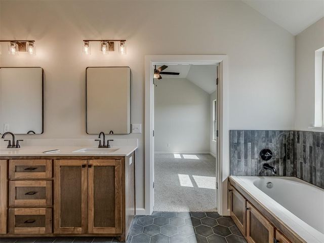 621 Trails End Drive, Shawnee, OK 74804