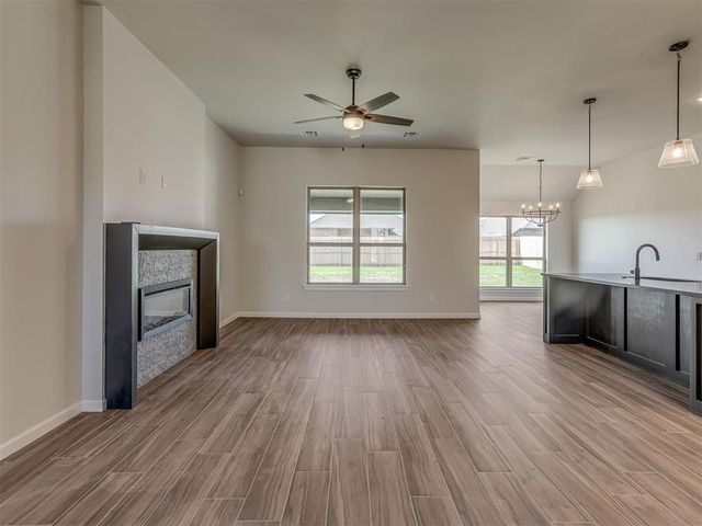 621 Trails End Drive, Shawnee, OK 74804