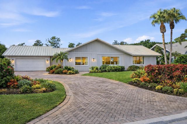 5151 SE Burning Tree Circle, Stuart, FL 34997