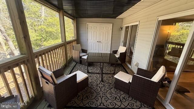 39 OAKLAND BAY CT, Tuckerton, NJ 08087