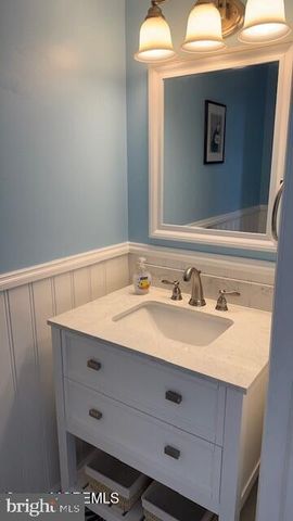 39 OAKLAND BAY CT, Tuckerton, NJ 08087