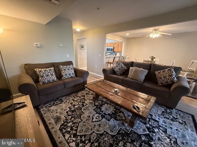 39 OAKLAND BAY CT, Tuckerton, NJ 08087