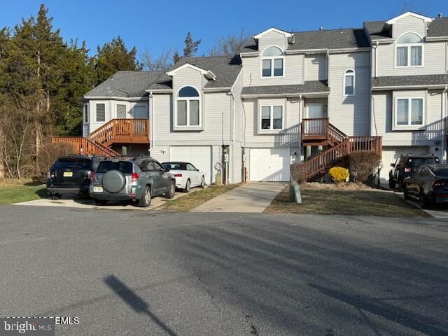 39 OAKLAND BAY CT, Tuckerton, NJ 08087