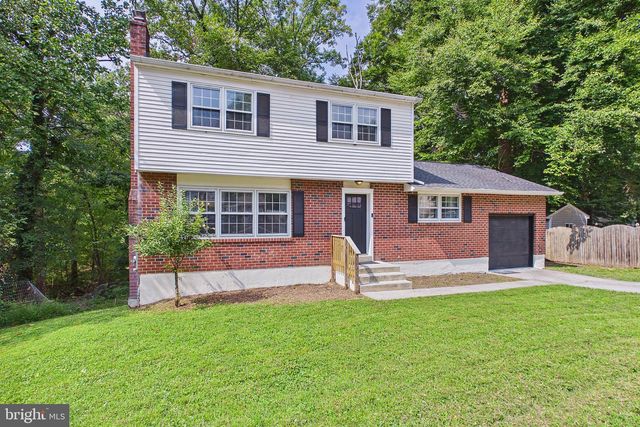 545 E HANNA DR, Newark, DE 19702