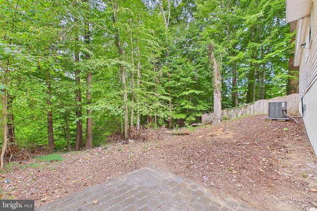 545 E HANNA DR, Newark, DE 19702