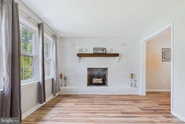 545 E HANNA DR, Newark, DE 19702