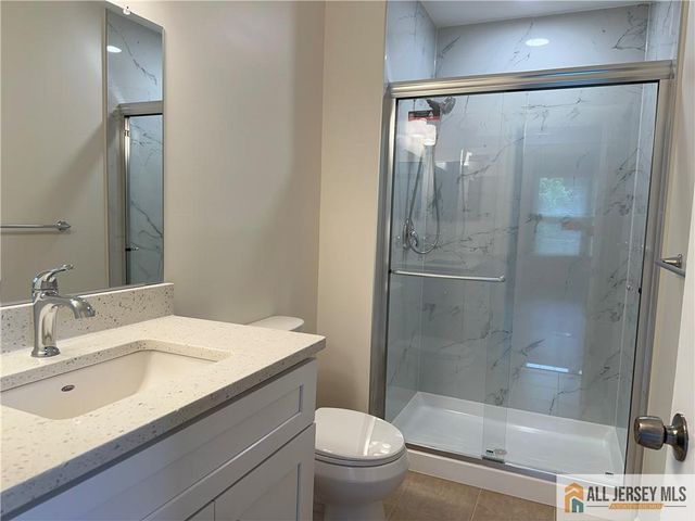 48 Crabapple Lane 238, Franklin, NJ 08823