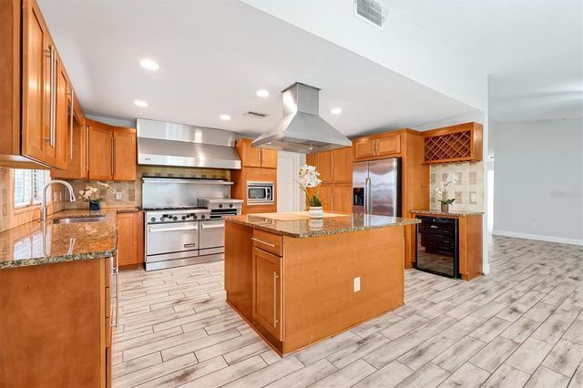 8405 WAIALAE COURT, Orlando, FL 32819