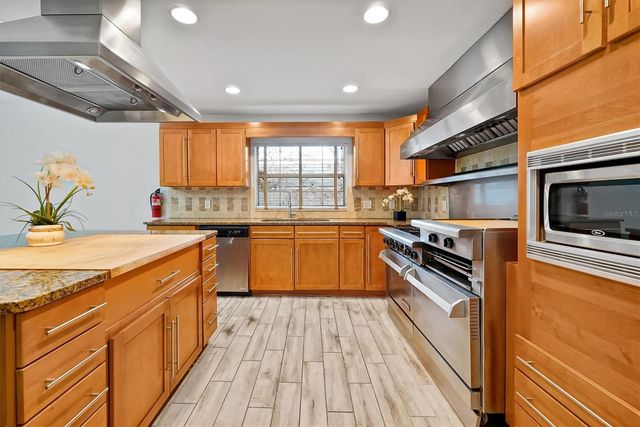 8405 WAIALAE COURT, Orlando, FL 32819